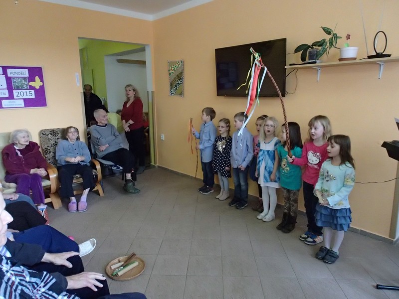 Vystoupení dětí z MŠ Protivín – 30.3.2015 - P3300582