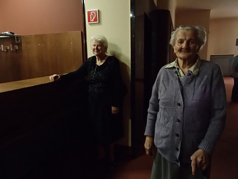 Divadelní představení Ostře sledované vlaky – 25.3.2015 - P3250496