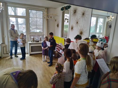 Vánoční představení dětí ze skautské skupiny Skály - IMG_20231216_140840